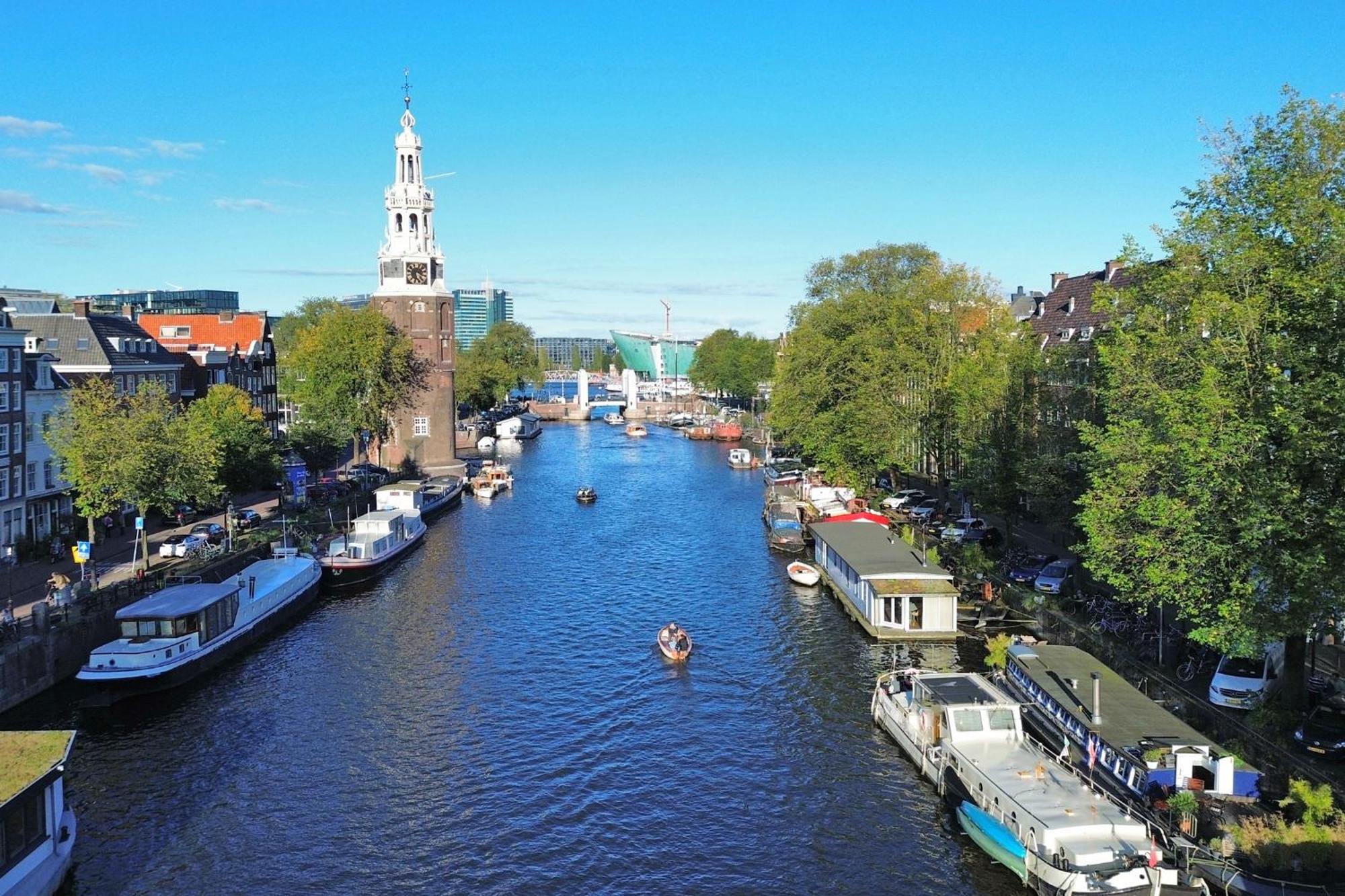 Amsterdam Center - Houseboat B&B By Captain Ricard Dış mekan fotoğraf